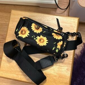 Water bottle Crossbody bag with card slots
